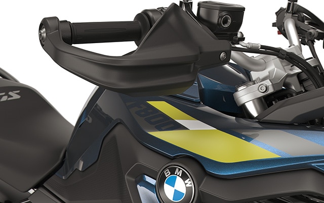 ハンドプロテクターを標準装備