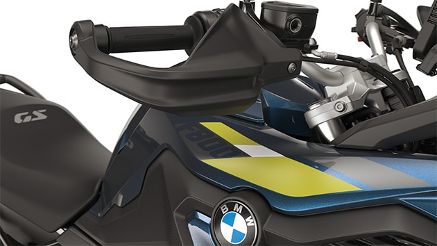 ハンドプロテクターを標準装備