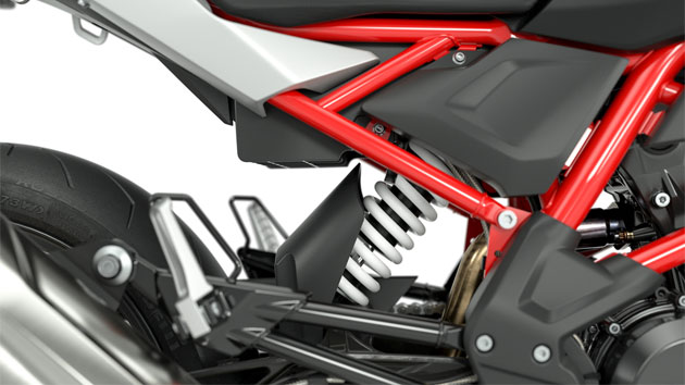 We see the suspension of the G 310 GS.