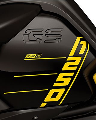 Option 719ロゴと“1250”のレタリングをあしらったタンクグラフィック