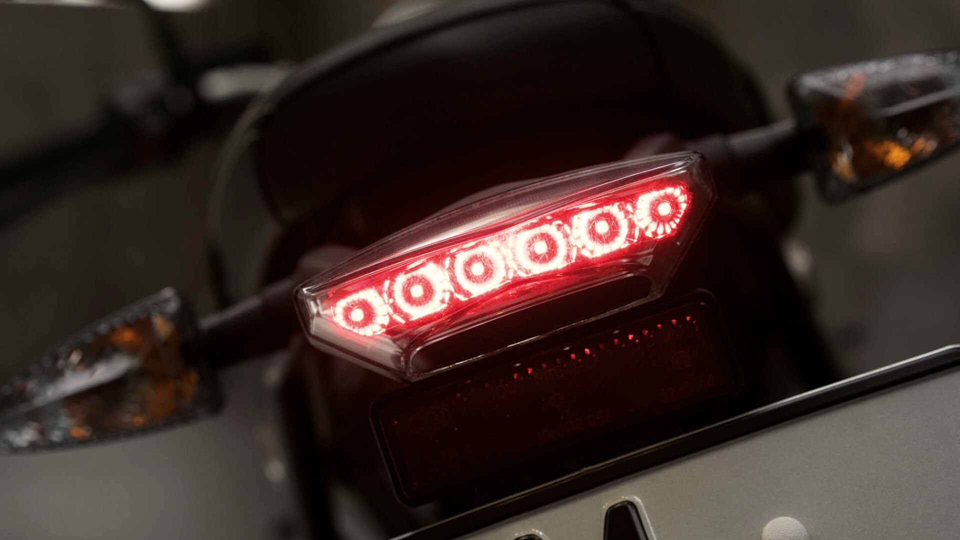 R nineT PureのLEDテールライト