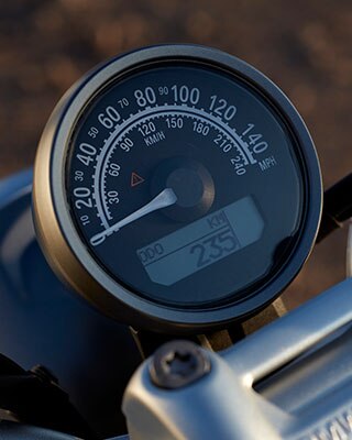 R nineT Scramblerの速度計