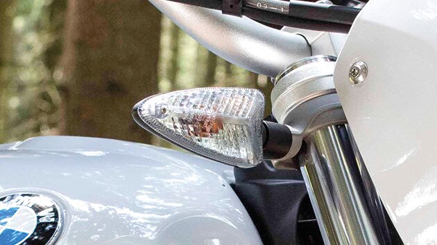 R nineT Urban G/Sのホワイトウインカー