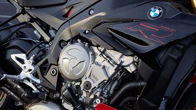 S 1000 Rのすっきりしたサイドトリム