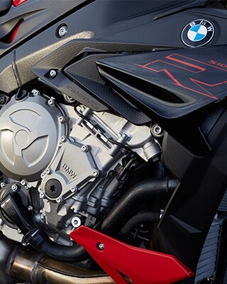 S 1000 Rのすっきりしたサイドトリム