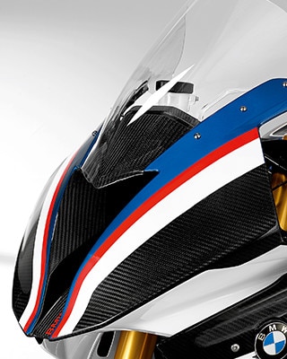 スプリットフェイスの自立型カーボンフロント