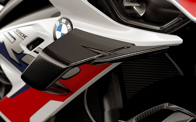 We see the M Winglets on the side of the M RR.