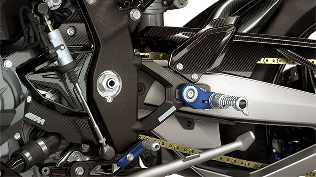 We see the M milled parts and M carbon parts of the M RR in the footrest system.