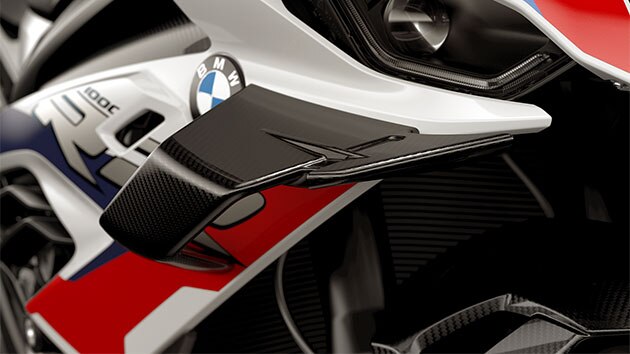 We see the M Winglets on the side of the M RR.