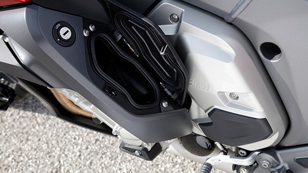 K 1600 GTの収納スペース