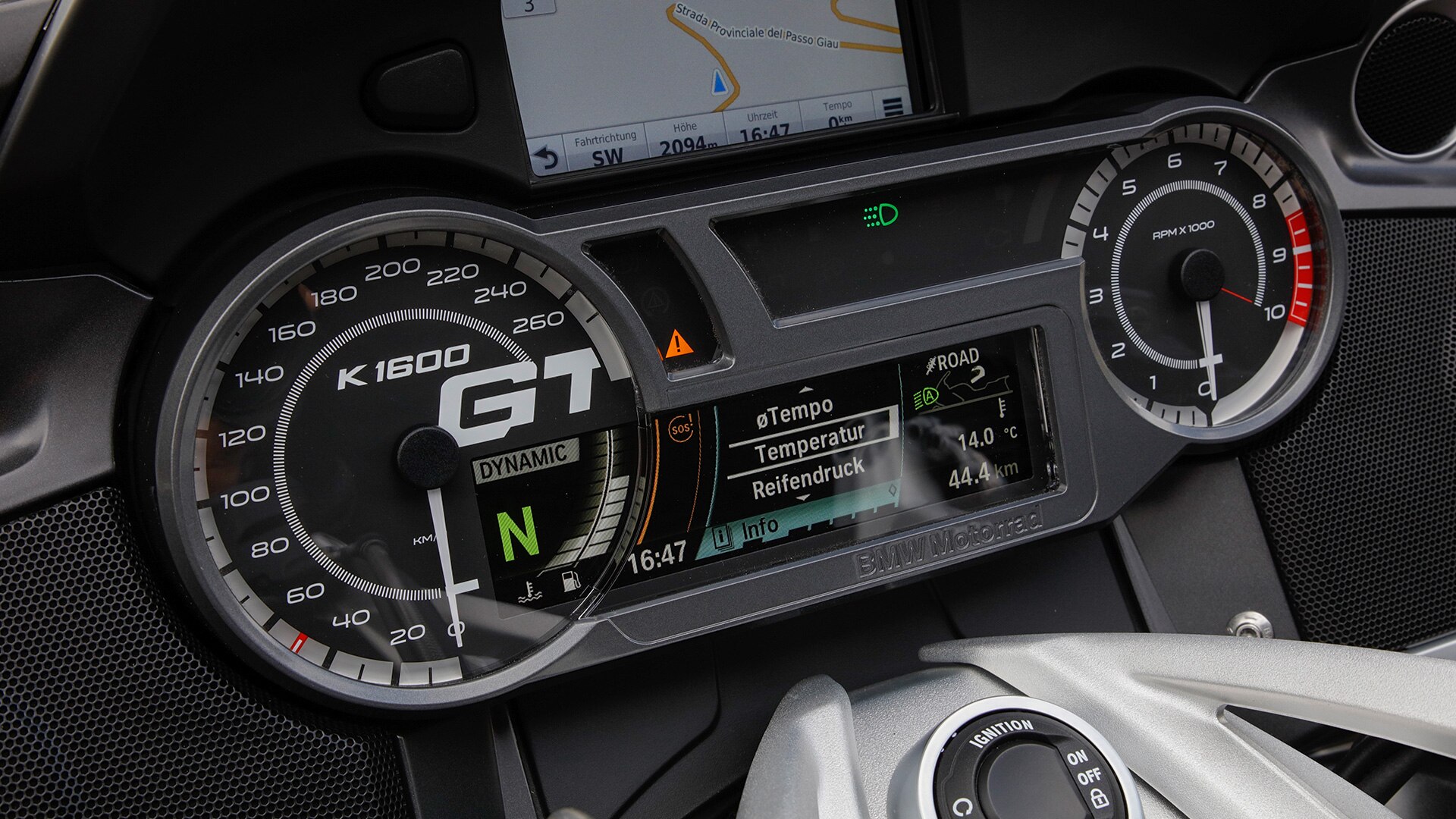 K 1600 GTのメーターパネル