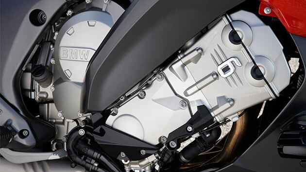 K 1600 GTマルチカラー並列6気筒エンジン
