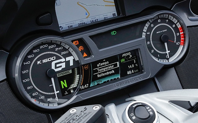 K 1600 GTのメーターパネル