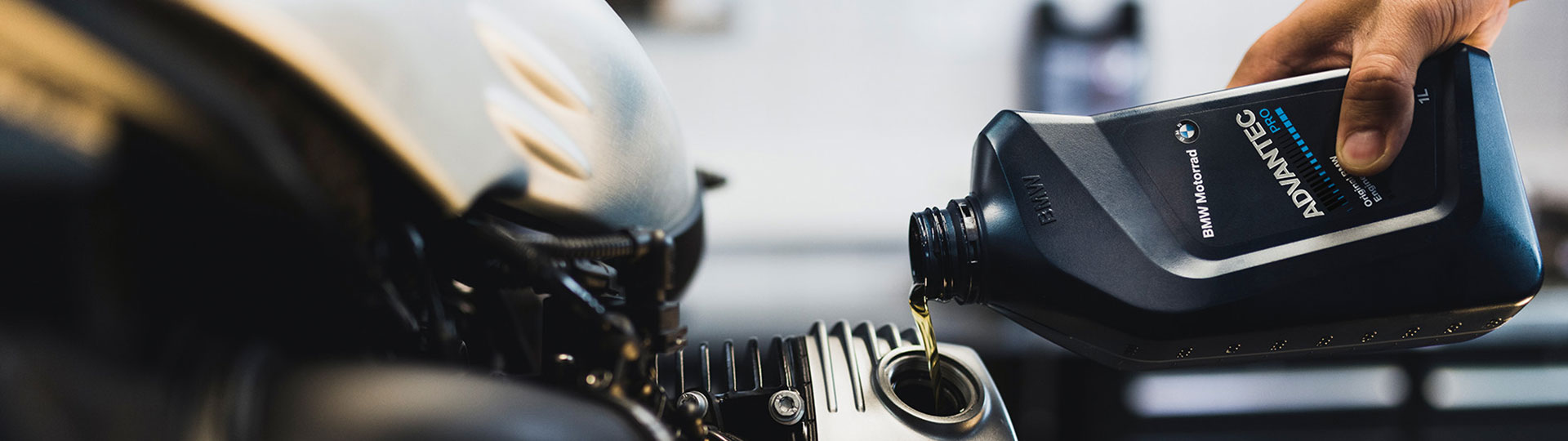 Advantecエンジンオイル | BMW Motorrad
