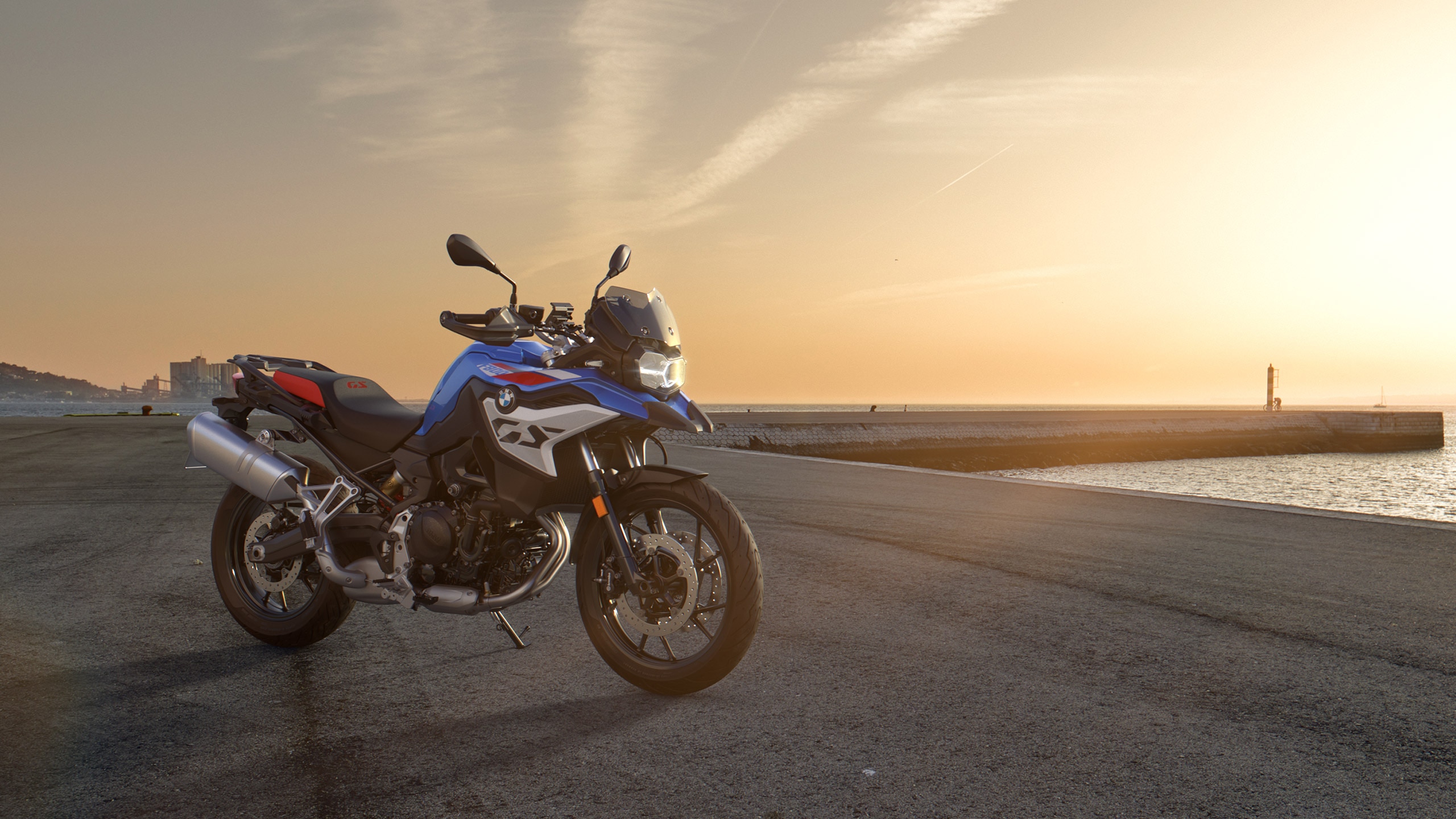 BMWモトラッド F800GS 2024モデル 純正ローシート