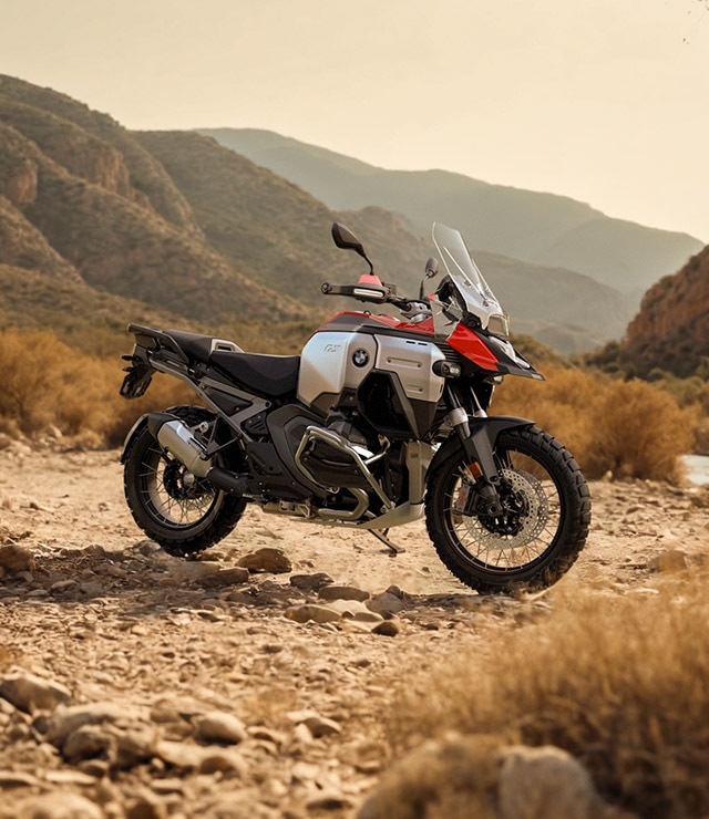 BMWMotorrad GS 純正30周年記念ウェア、公式雑誌、ステッカーセット R 1300 GS Adventure | BMW Motorrad